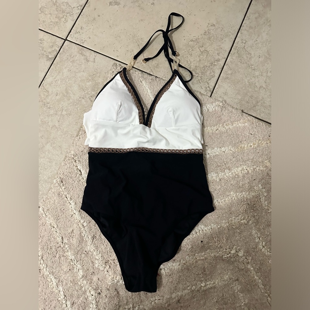 REISS ray colorblock bathing suit PRICE IS FIRM - Picture 3 of 5